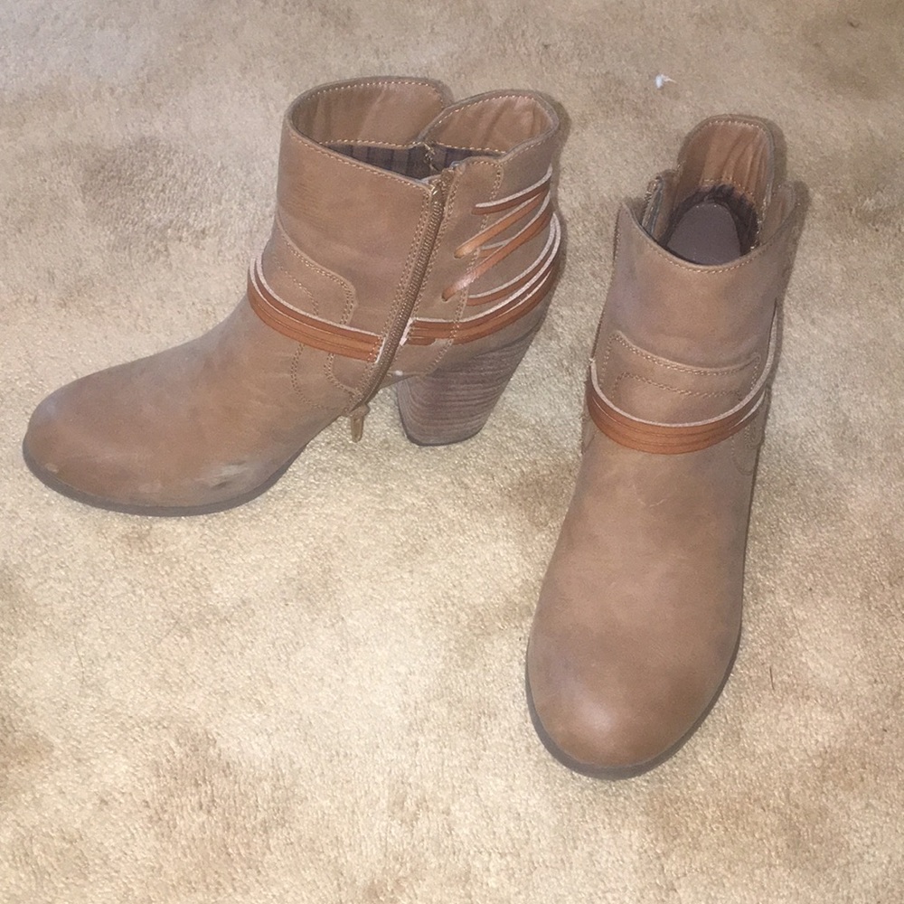 Booties - Picture 3 of 7